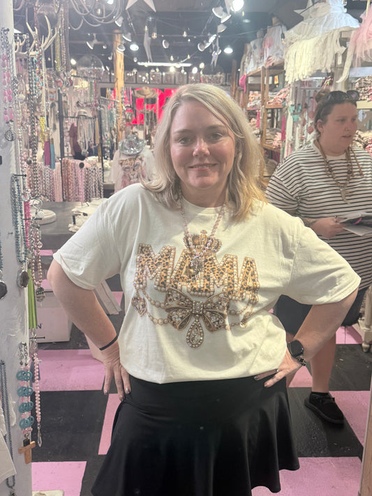 Jcoons- Leopard Mama Graphic Tee
